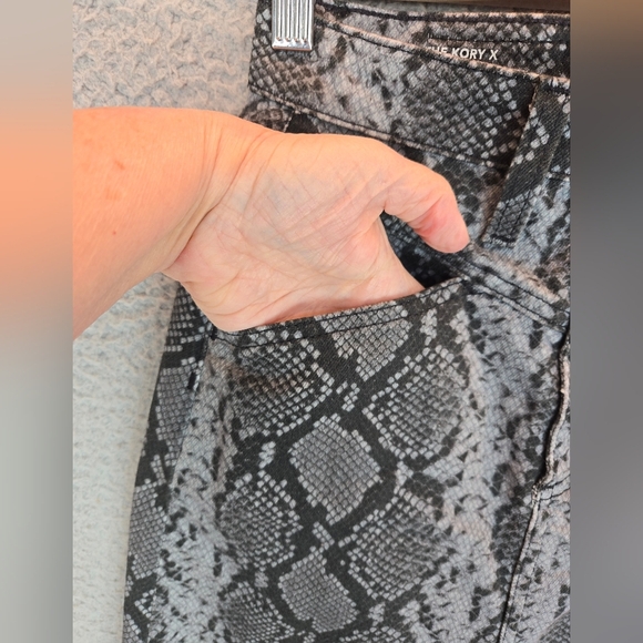 Adrianna Goldschmied Womens Pencil Midi Skirt Sz 23R Black & Gray Snake Print - Picture 3 of 14